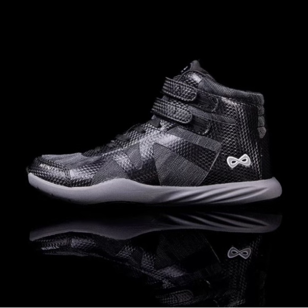 Nfinity Black mid top cheer shoes!
